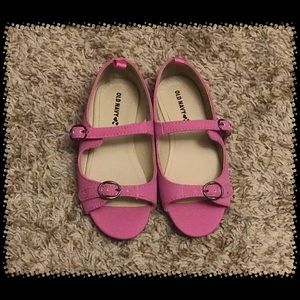 Old Navy girls peek a boo flats